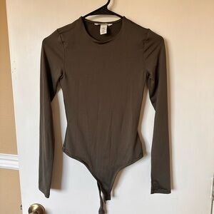 H&M Olive Fitted Long Sleeve Bodysuit